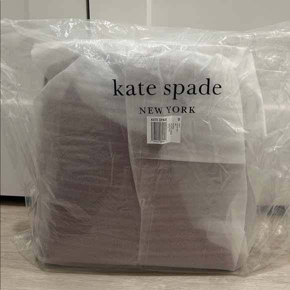 Kate Spade (NWT) Red Jam Dumpling Large Shoulder Bag - Picture 6 of 8